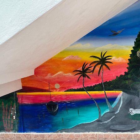 Las Palmas Hotel Corozal Bagian luar foto