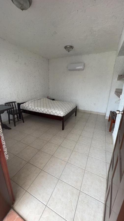 Las Palmas Hotel Corozal Bagian luar foto