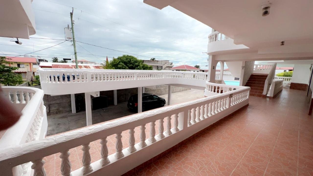 Las Palmas Hotel Corozal Bagian luar foto